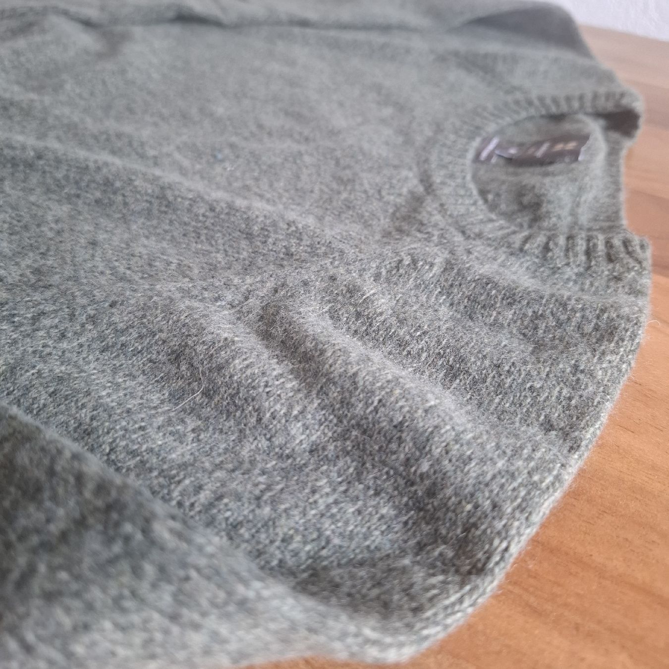 Manor Maglioni & Felpe: Manor Pullover Grün Gr. M – Nuovo (secondo la descrizione) da Gondiswil venduto da car_fqt8 2