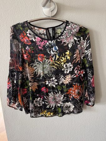 Bluse Marc Cain, Gr. 36, schwarz mit farbigen Blumen 