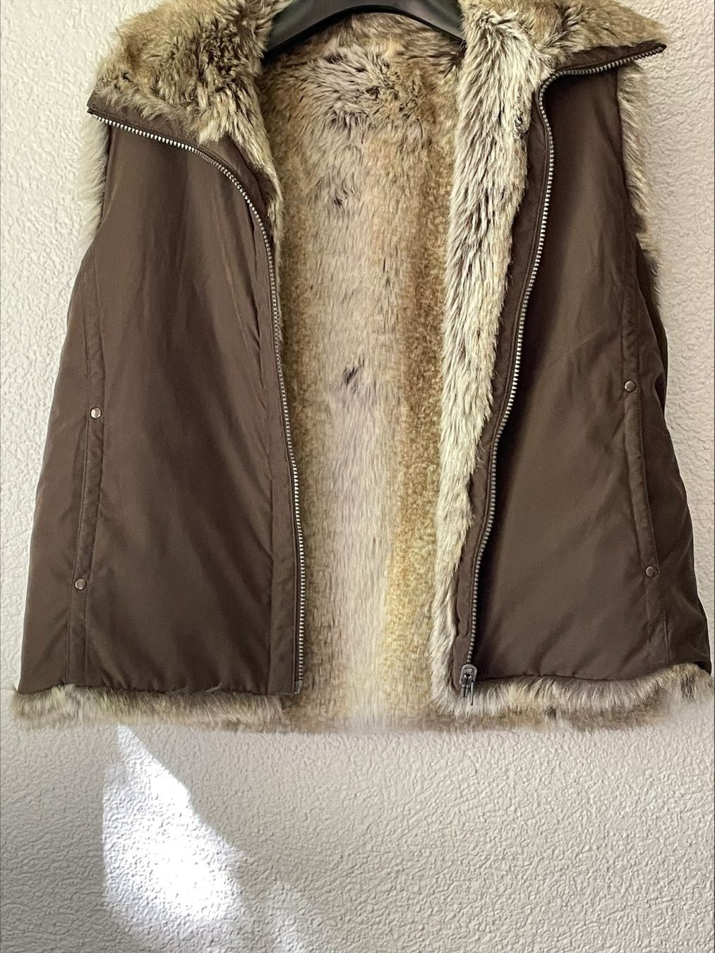 Gilet & Giacche senza maniche: 137 Kunstpelzweste – Usato da Sion venduto da NoblesOfHelvetia