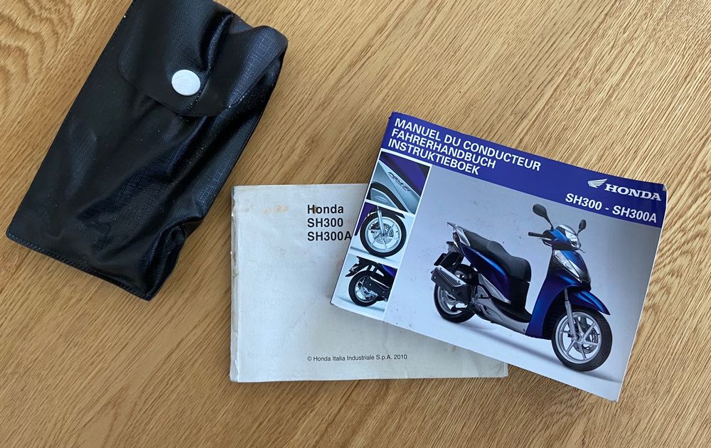 Honda Scooters: Honda SH 300 ab MFK mit ABS – Gebraucht aus Altdorf UR von Figureetli 8