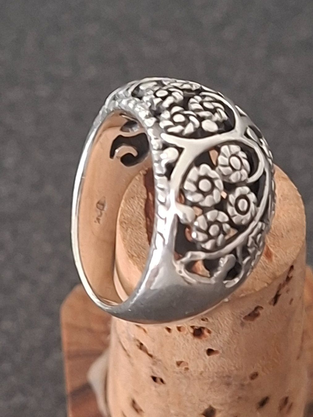 Ringe: Silberring 925  mit durchbrochnen Blumenmuster – Gebraucht aus Gattikon von jeansgli 1