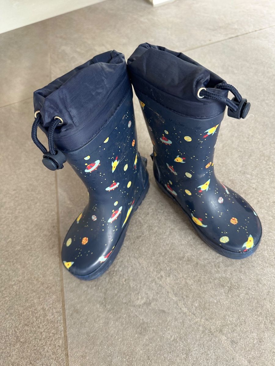 Scarpe per ragazzi: Kinder Gummistiefel Grösse 24 – Usato da Wangen ZH venduto da Lumei89