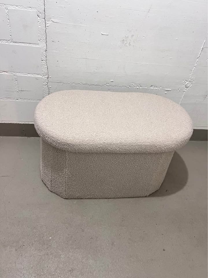 Sgabelli: Grosser Hocker mit Stauraum in Teddy-Optik – Nuovo (secondo la descrizione) da Solothurn venduto da sl_27 2