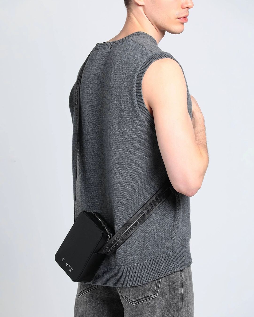 Off-White Borse: Off-White™ Umhängetasche – Usato da Löhningen venduto da santafe06 7