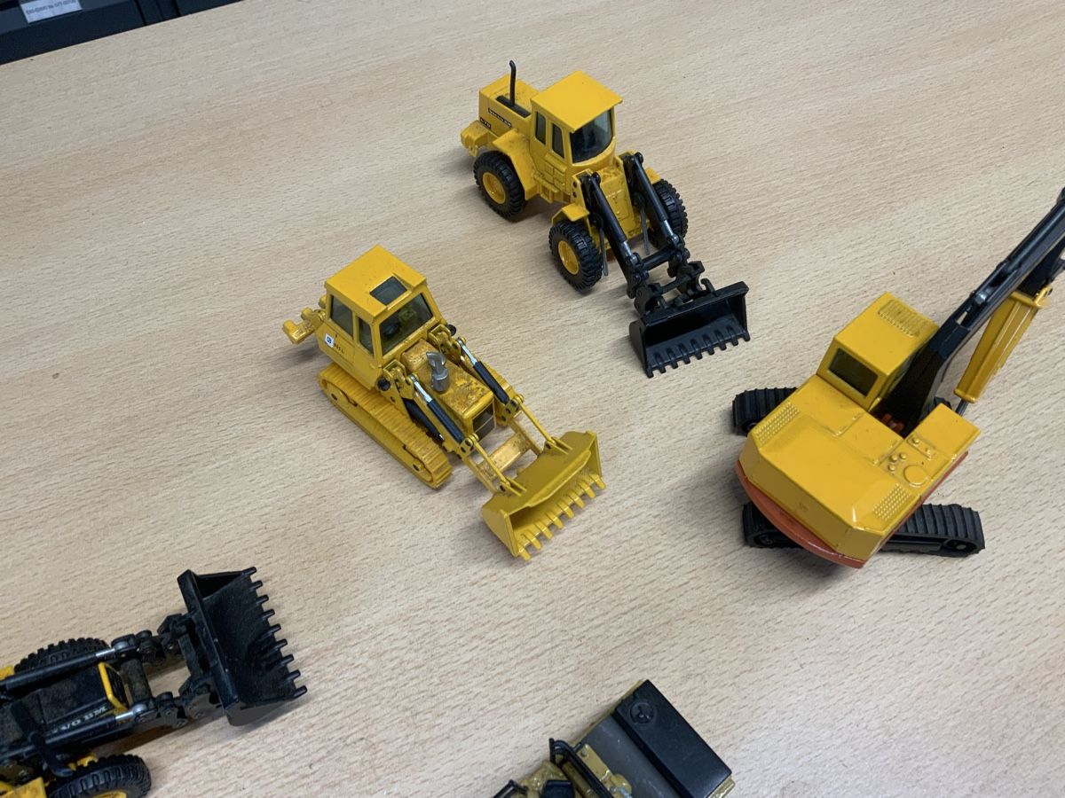 Modellbausätze & Standmodelle: Baumaschinen Modelle – Gebraucht aus Niederuzwil von Miami1999 2
