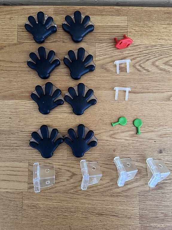 Jeux: Cache prise et coin de table  – D'occasion à Givisiez par poucet4 2
