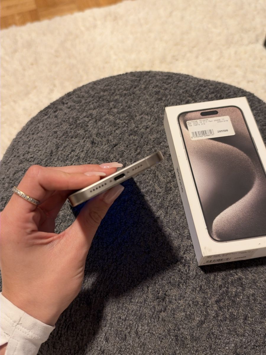 Apple Handys / Smartphones: iPhone 15 Pro Max Natural Titanium 256GB – Gebraucht aus Hermetschwil-Staff von Joannestrm 6