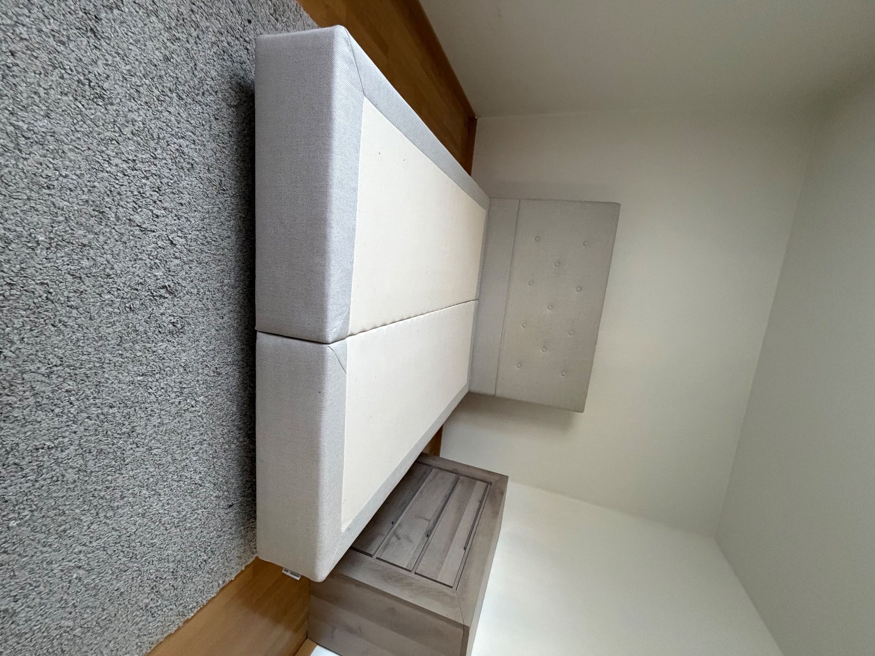 Ikea Letti: Bettgestell IKEA EVENSKJER Doppelbett hellgrau 160x200cm – Usato da Zürich venduto da Zuzana82