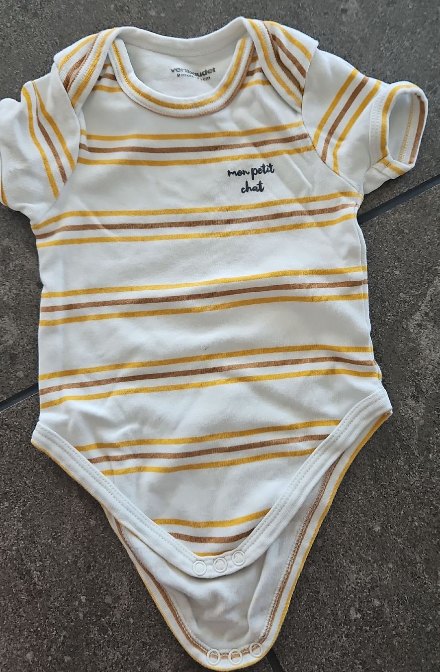Biancheria intima: Baby Body Grösse 71cm 9 Monate – Usato da Sempach venduto da Bebla10