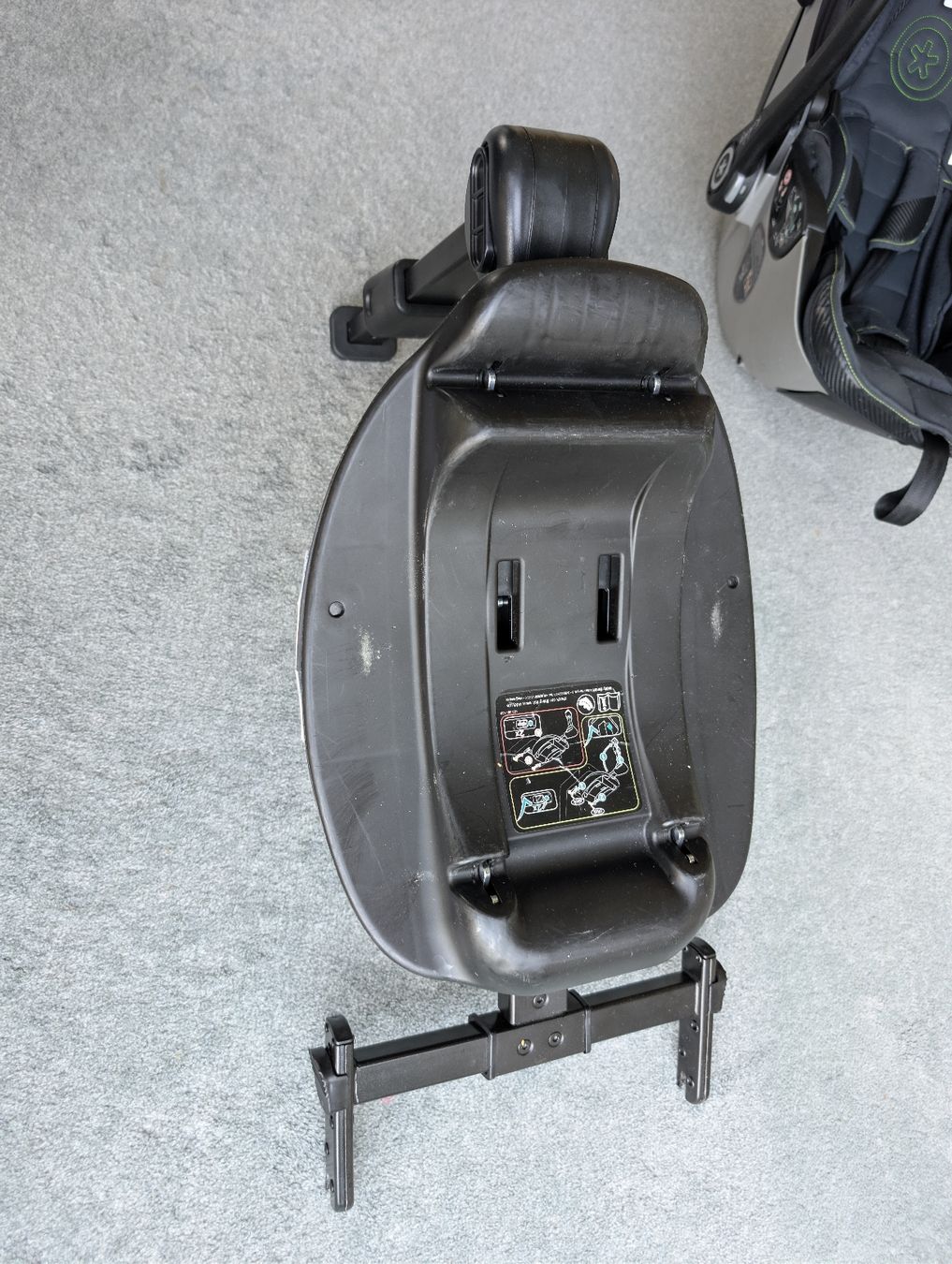 Kiddy Seggiolini per auto: Kiddy Babyschale mit Isofix-Basis, 45-83cm – Usato da Weissbad venduto da Binggi89 5