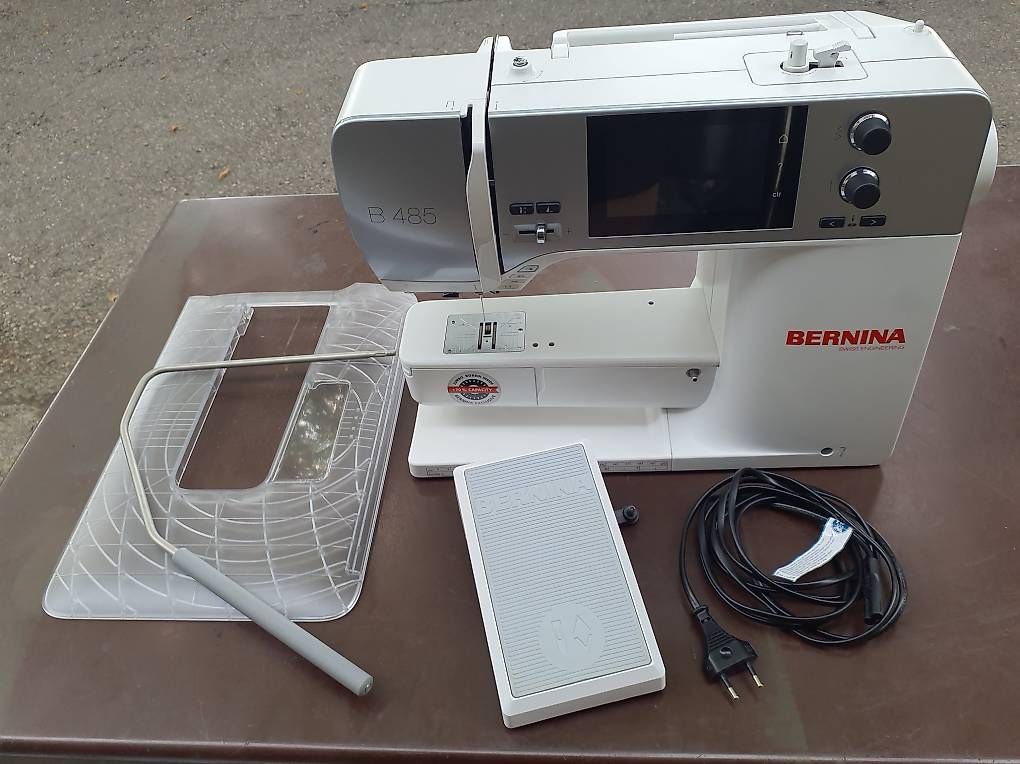 Bernina Nähmaschinen: Bernina Nähmaschine B 485 – Gebraucht aus Schlieren von walterstahl