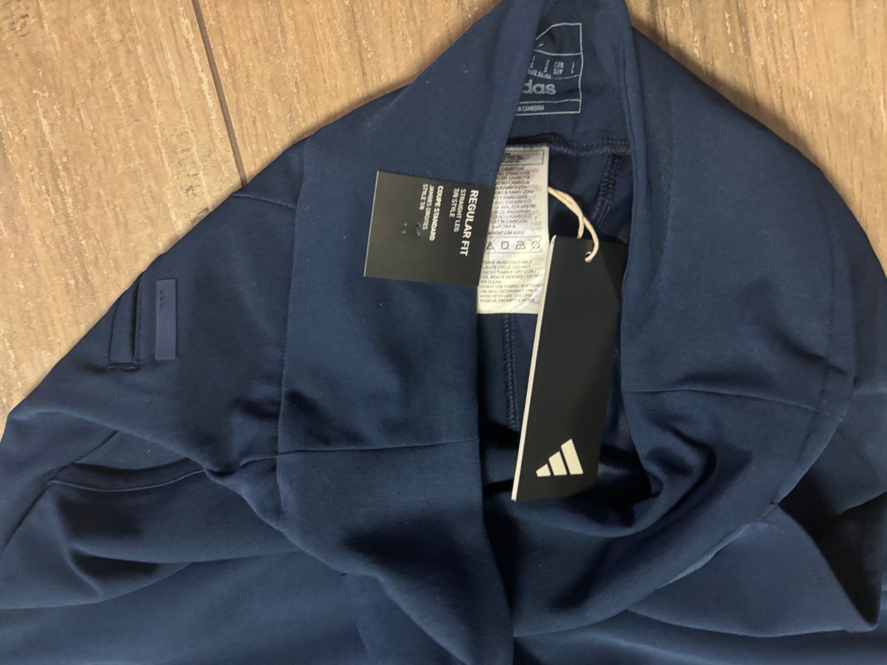 Adidas Pantaloni: S_adidas golf_NEU_LP 85 sfr – Nuovo e nell'imballaggio originale da Versegeres venduto da kista 8