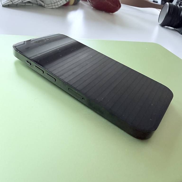 Apple Telefoni cellulari / Smartphones: iPhone 14 Pro 128GB – Usato da Allschwil venduto da hei_vk6m 3