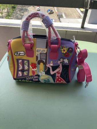 Handtasche