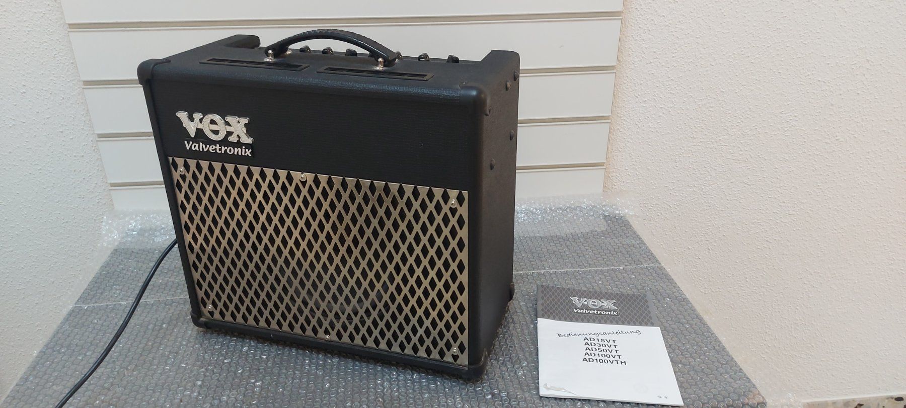 Vox Verstärker: VOX AD30VT e-gitarre combo amp. - Röhrenendstufe – Gebraucht aus Glattbrugg von Swissmusik