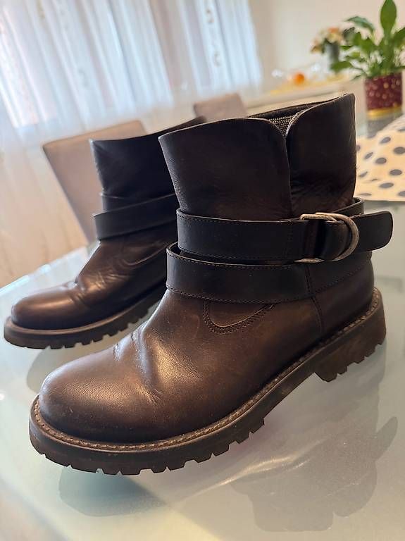 Brunello Cucinelli Scarpe da donna: Brunello Cucinelli Boots – Usato da St. Urban venduto da dju_lila 1