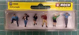 Noch 15540  Sitzende Figuren