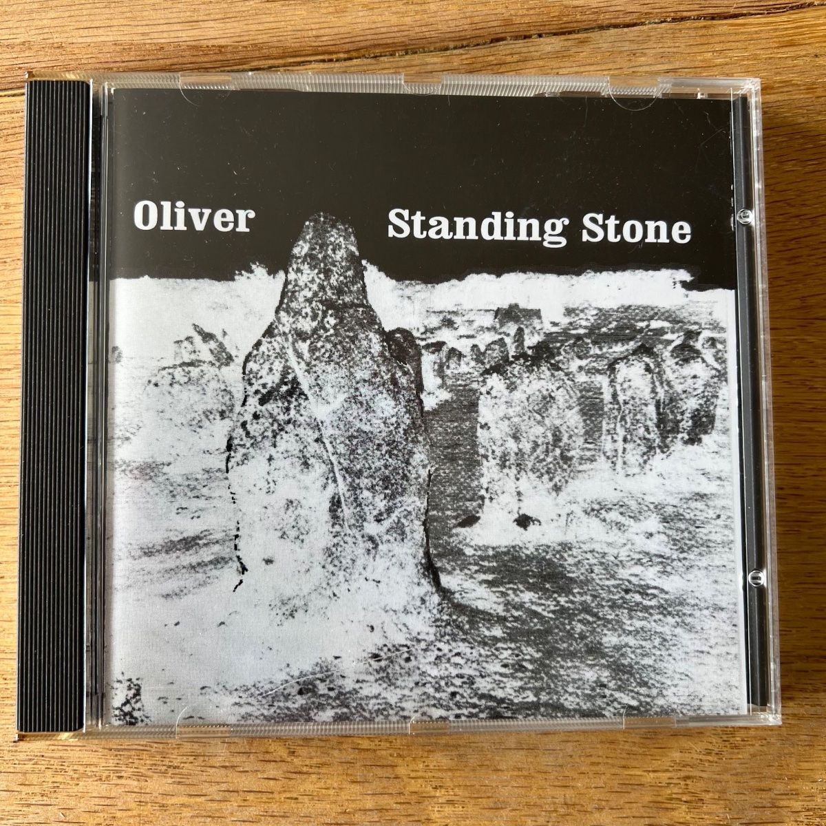 CDs: Oliver - Standing Stone / CD - 1. UK-Press. 1995 - Very nice – Gebraucht aus Gais von soundcave57