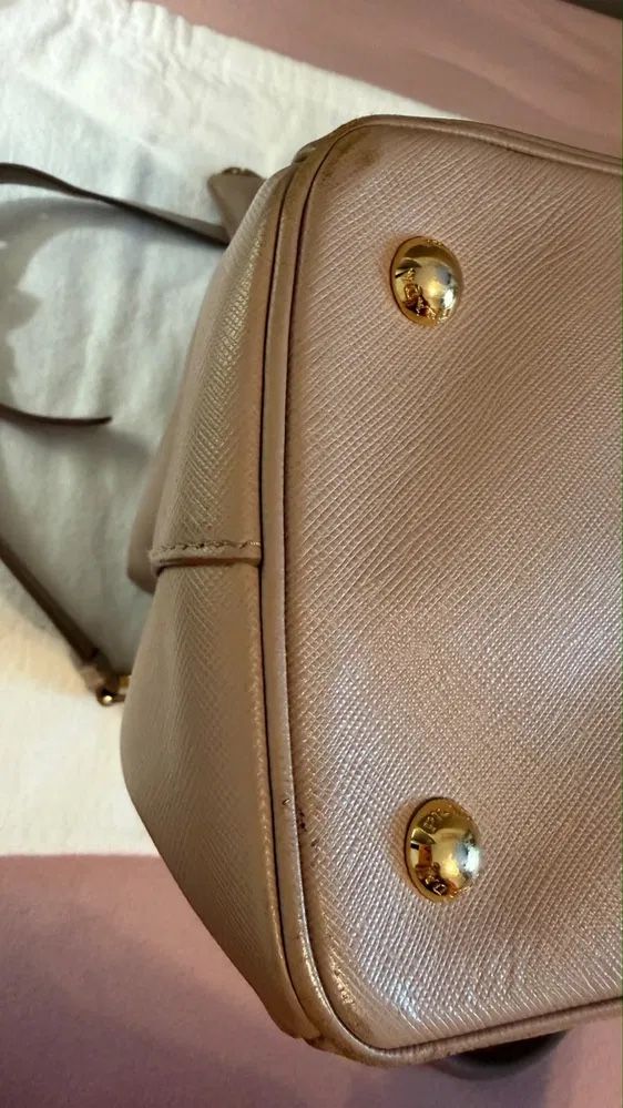 Prada Sacs femmes: Prada Galleria Tasche, mittelgross – D'occasion à Zell LU par Cipollone7 3