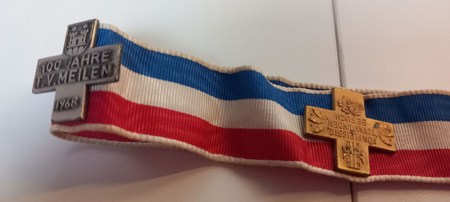 Placchette & Badge: Sportabzeichen Schweiz – Usato da Buttikon SZ venduto da MH1976 2