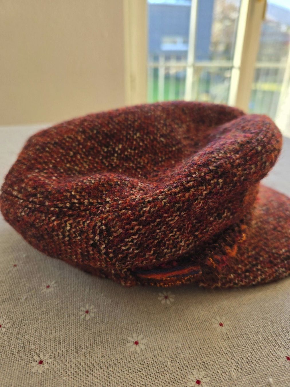 Chanel Copricapi, berretti & cappellini: Chanel Schirmmütze in Tweed – Usato da Bottmingen venduto da sandy_2 3