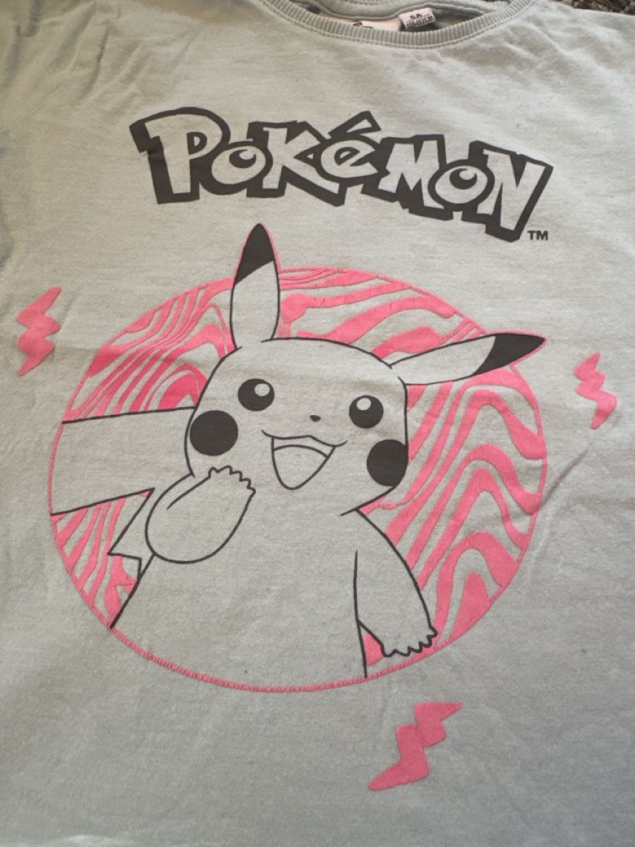 Blouses, T-shirts & Tops: Pokémon T-Shirt Pikachu Grösse – D'occasion à Zürich par Belisimo 1