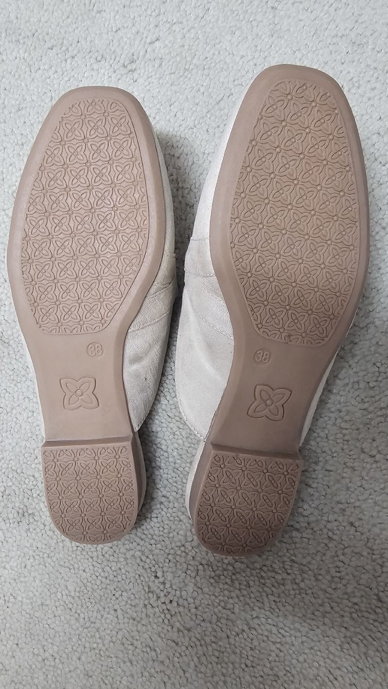 Scarpe da donna: Mules beige Grösse 38 Damen Schuhe  – Usato da Rothrist venduto da Niggitta 1