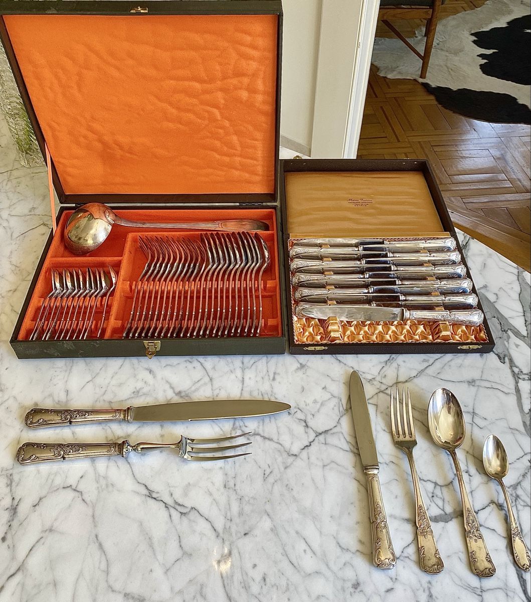 Set di posate: Ménagère complète en métal argenté – Usato da Genève venduto da Oscar-111