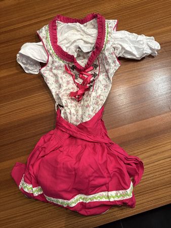 Dirndl BayerMadl Gr. 128, guter Zustand!