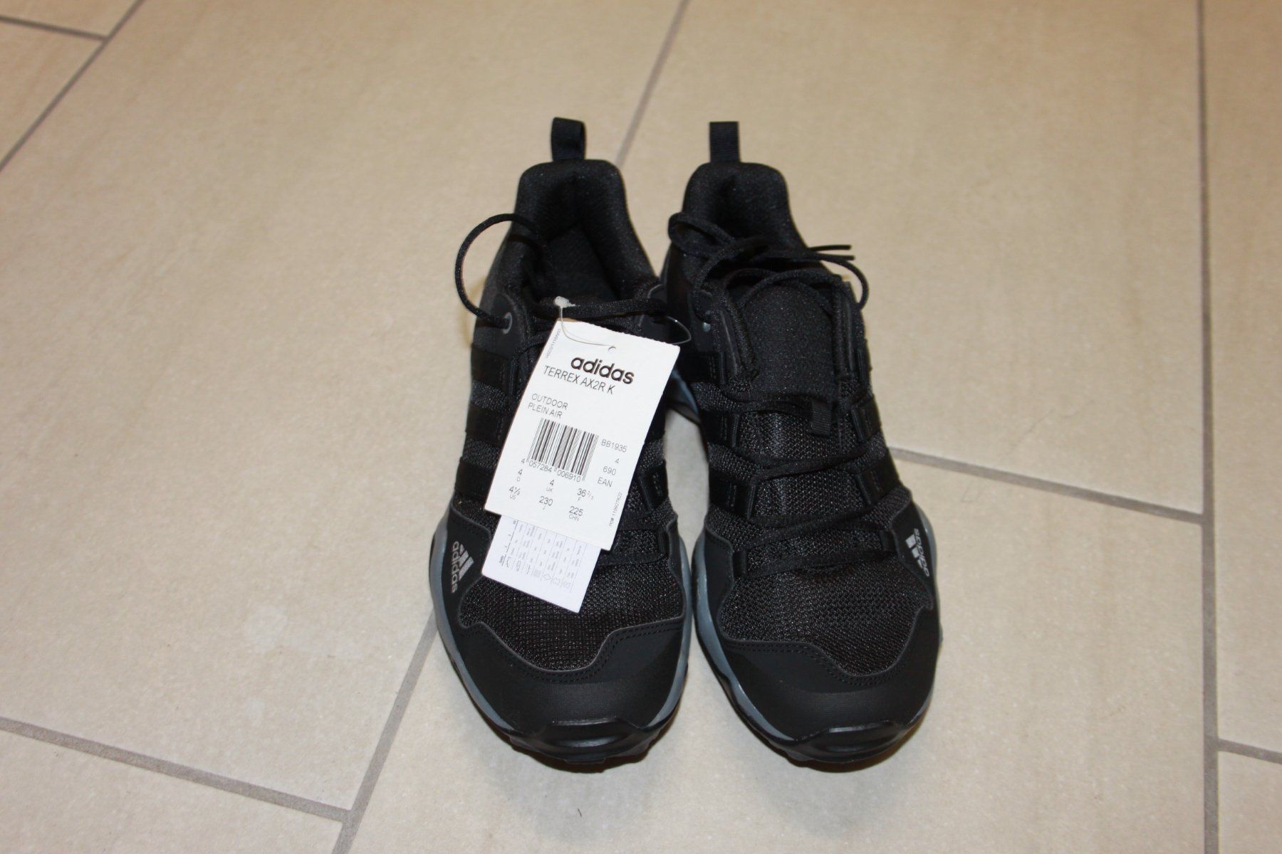 Adidas Scarpe da donna: Turnschuhe Adidas Terrex Gr. 36 2/3 – Nuovo e nell'imballaggio originale da Binningen venduto da Kellox