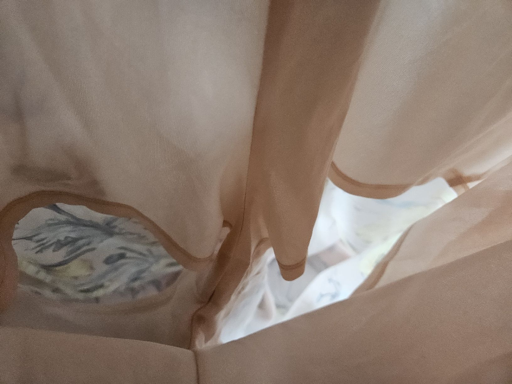 Pantaloni: pantalon taille M avec short  – Usato da Vétroz venduto da sas_yln5 2