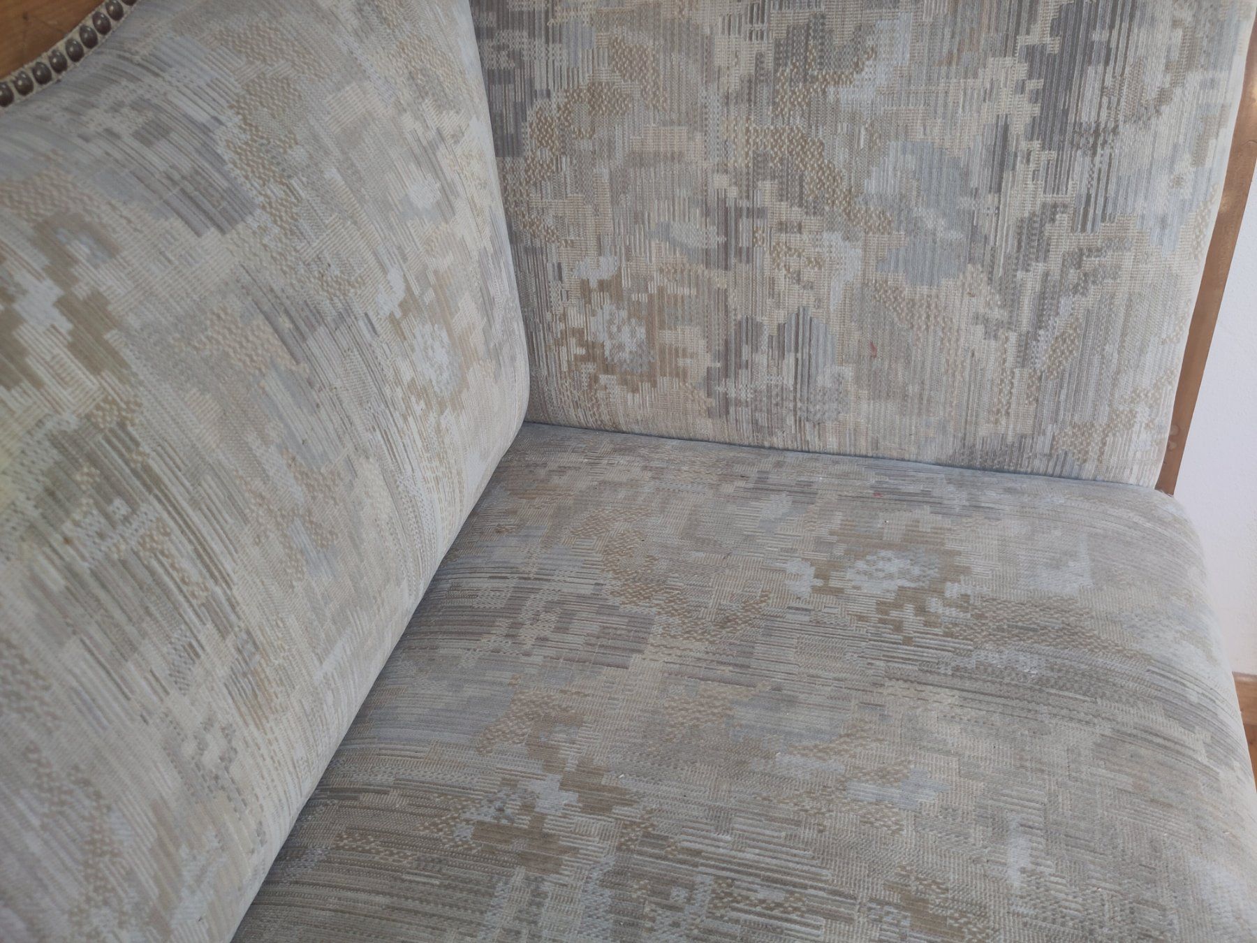 Sofas: Antikes Sofa – Gebraucht aus Morgarten von Pipolder1 1