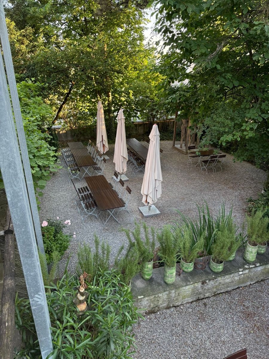 Tischset: Gartentisch und Stühlen – Gebraucht aus Widnau von Pukpan_99 1