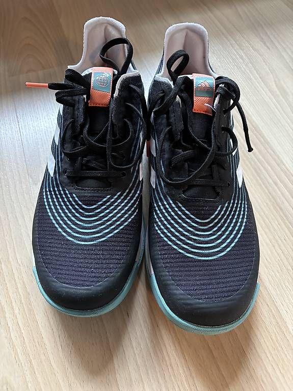 Scarpe da uomo: Adidas Crazyflight Grösse 42 2/3  – Usato da Gossau SG venduto da gagagei 1