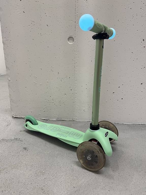 Micro Kickboard: Micro Mini2Grow Deluxe Kickboard – Usato da Rothenburg venduto da jas_7v8s 3