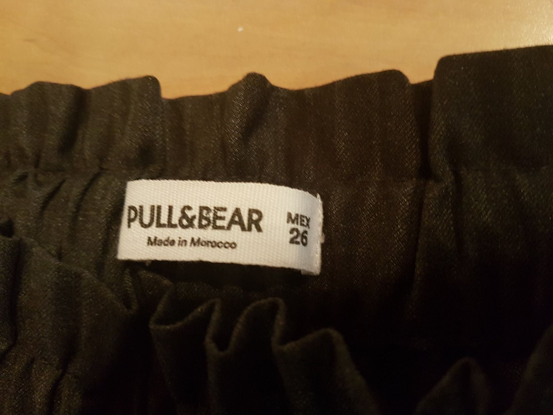 Hosen: Pantalon taille élastique grandeur 26 XS marque Pull & Bear – Gebraucht aus Villiers von san_jn5w 5