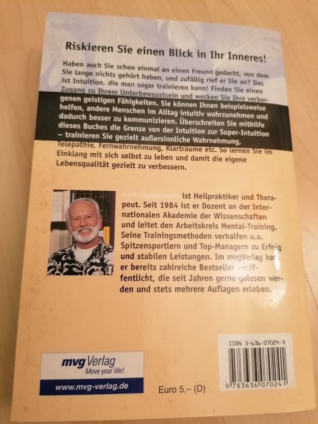 Bücher: Super-Intuition - Kurt Tepperwein – Gebraucht aus Wahlen b. Laufen von Aweiss 2