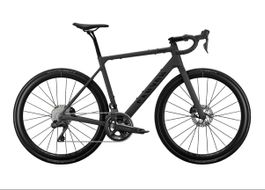 Canyon Endurance CF 8 Di2 mit Zubehör – neu