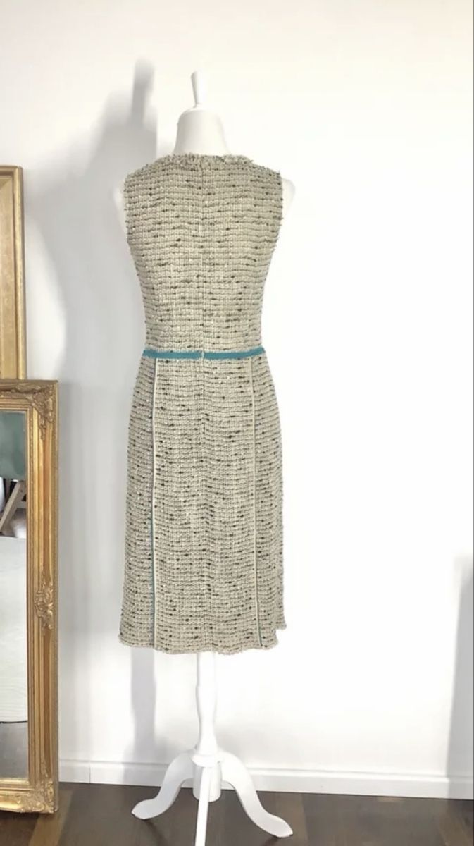 Prada Vestiti: Prada Etui-Kleid Original, Gr. 44, Tweed – Nuovo (secondo la descrizione) da Maur venduto da my_private_sale 2