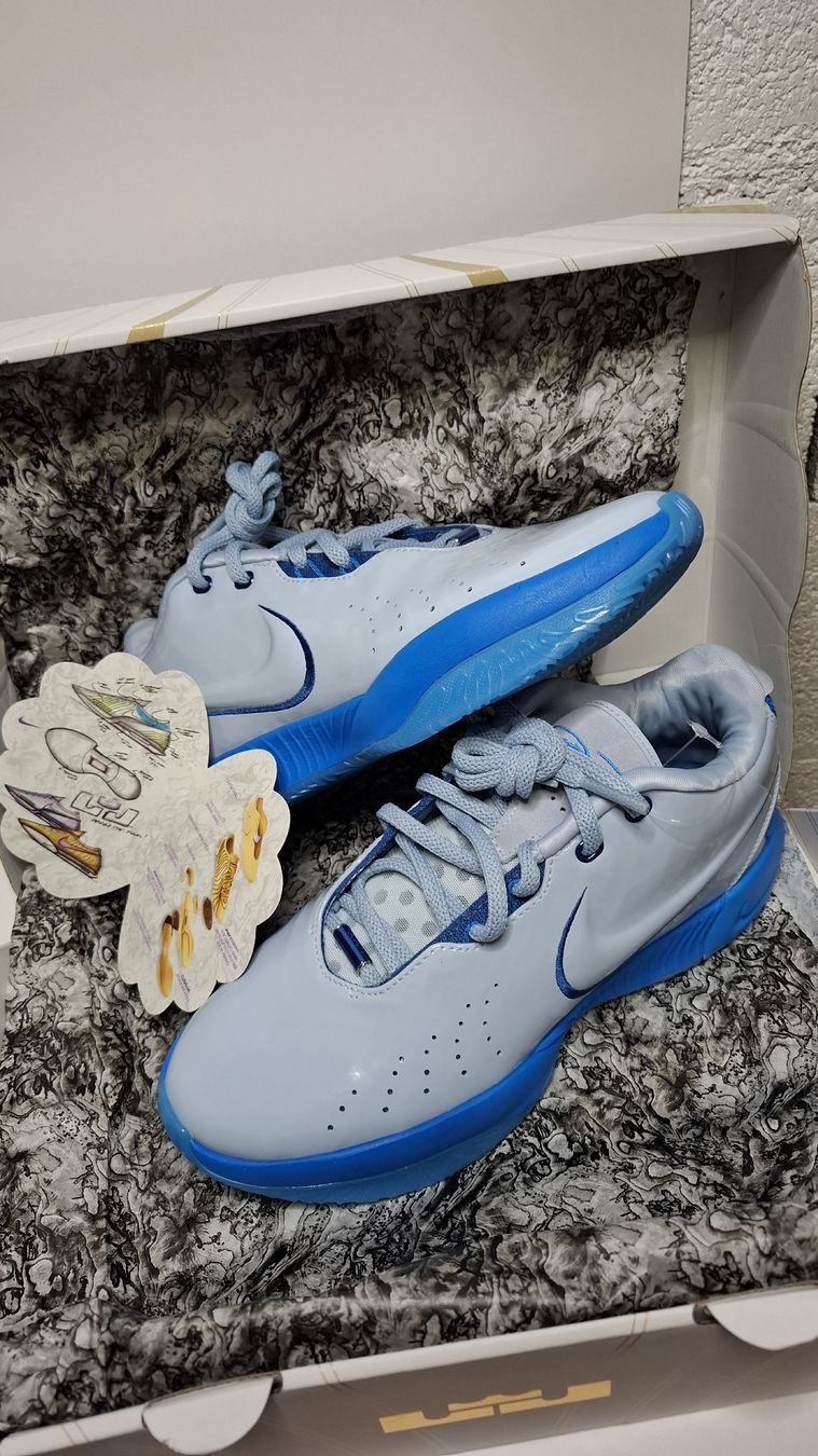 Nike Scarpe da uomo: Nike KD 21, bleu clair, Pointure 40.5 , neuf – Nuovo e nell'imballaggio originale da Le Landeron venduto da rue_k9kg