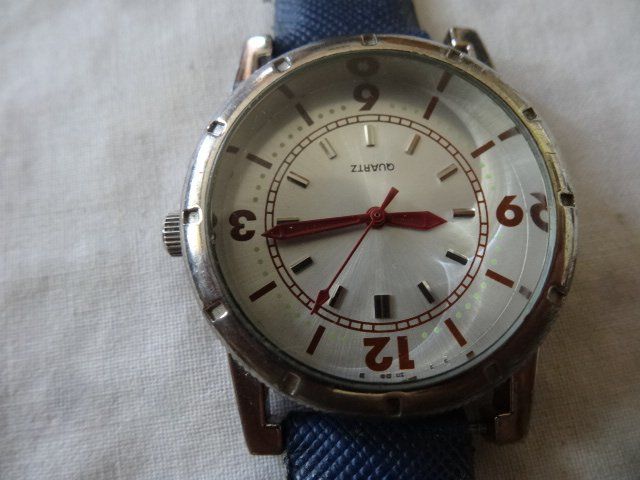 Orologi: SCHÖNE  HEREN UHR.QUARTZ..LÄÜFT – Usato da zürich venduto da ahmad01 4