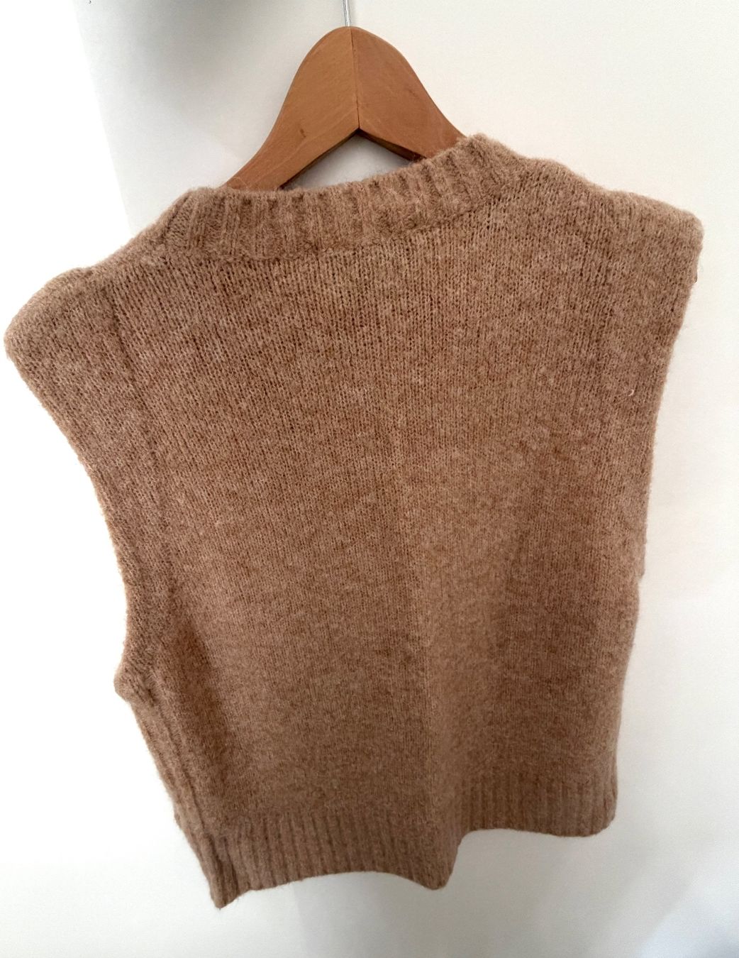 Opus Gilets: Pullover Weste von Opus – Neuf (Voir description) à Zürich par emm_9ydh 1