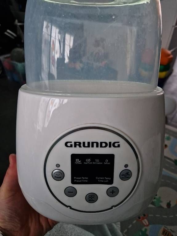 Pasti del neonato: Grundig Flaschenwärmer  – Usato da Birsfelden venduto da san_9st7