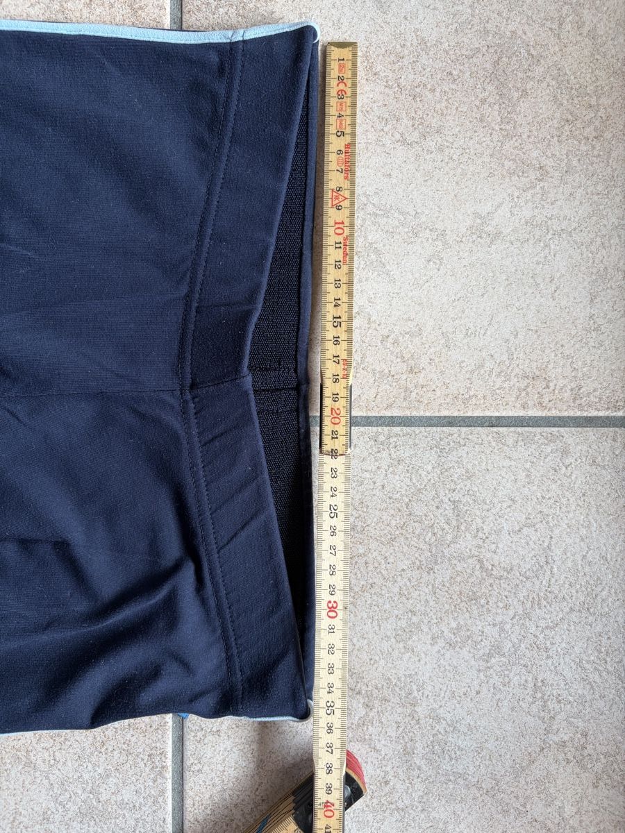 Leggings: Leggins mit Bellbottom/ Schlaghose – Gebraucht aus Fribourg von ann_f6js 2