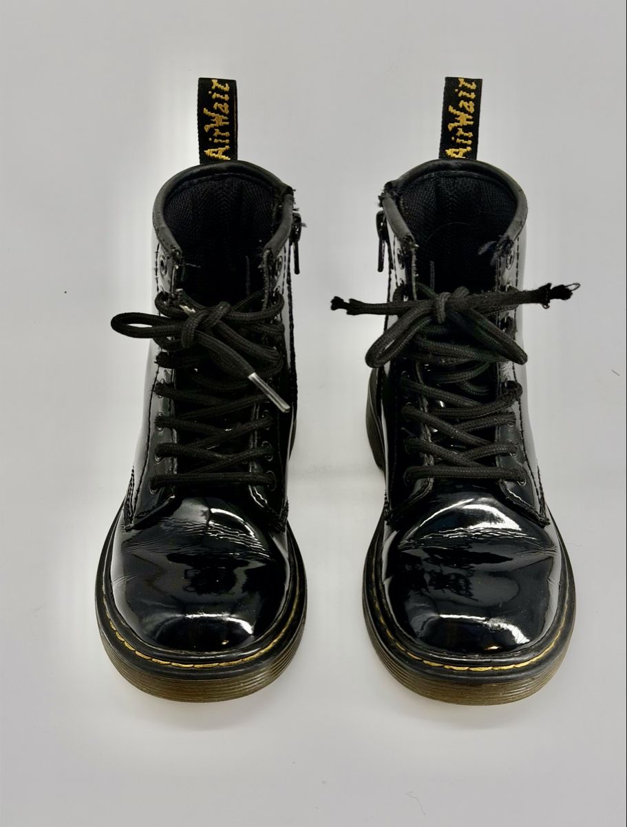 Dr. Martens Scarpe per ragazze: Dr. Martens noires vernies pointure 30 – Usato da Vessy venduto da _Callidus_ 1