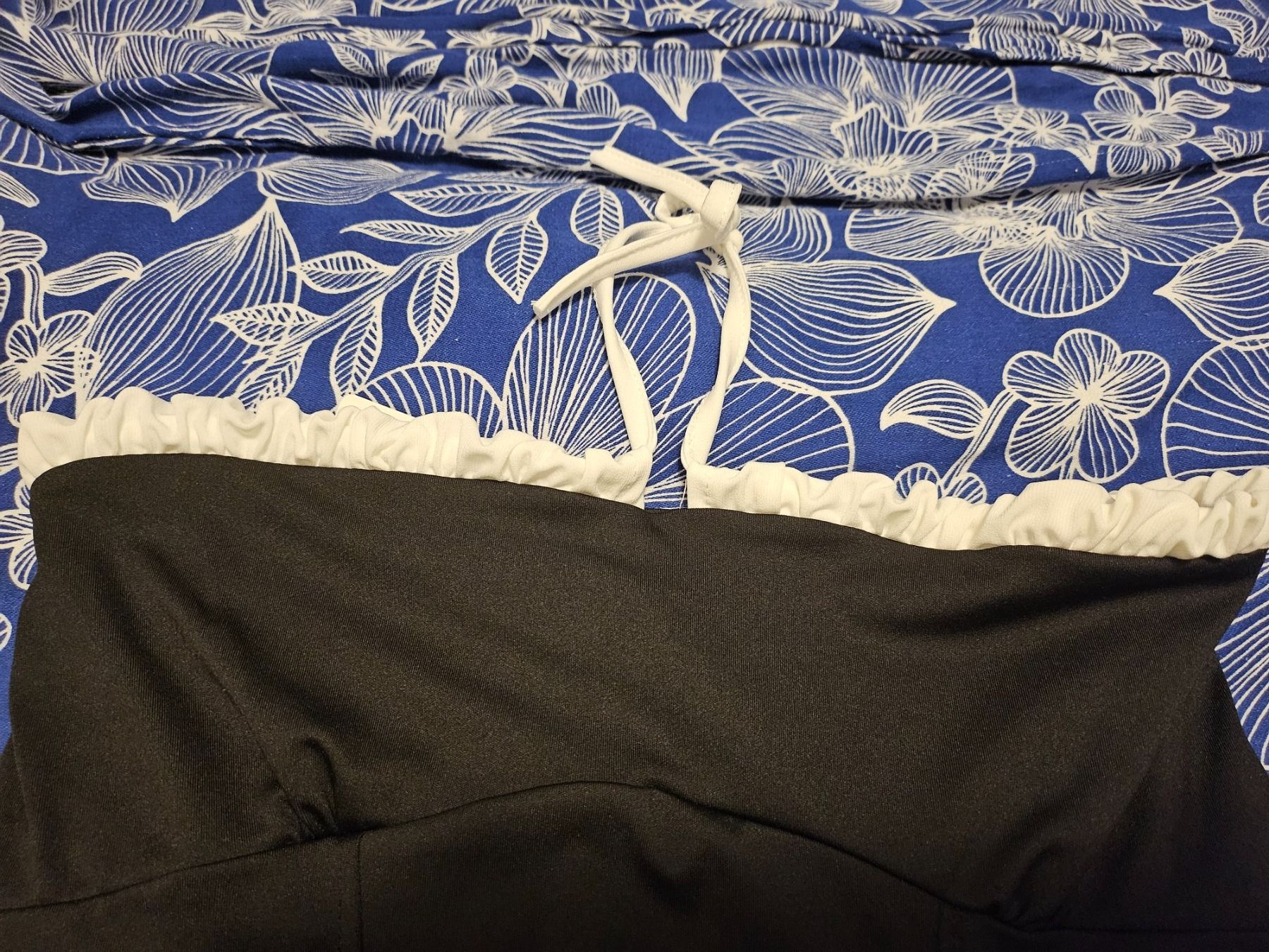 Kleider: coctail kleid  gr L kleiner geschnitten – Neu und originalverpackt aus Dietikon von Eleda 1