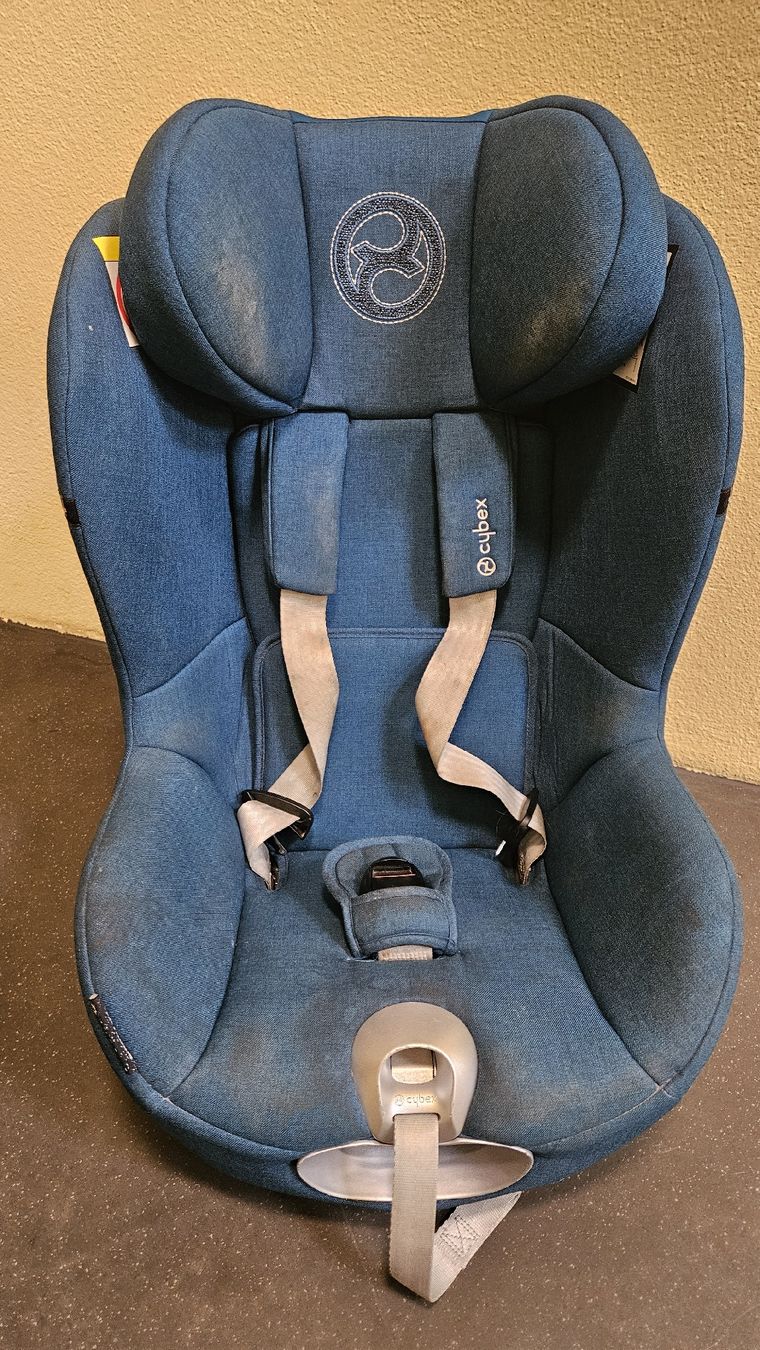 Cybex Auto-Kindersitze: Cybex Kindersitz Sirona blau – Gebraucht aus Zürich von bonsab74