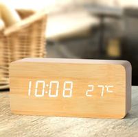 LED Wecker, Holz, Temperatur Batterie & USB- Kabel