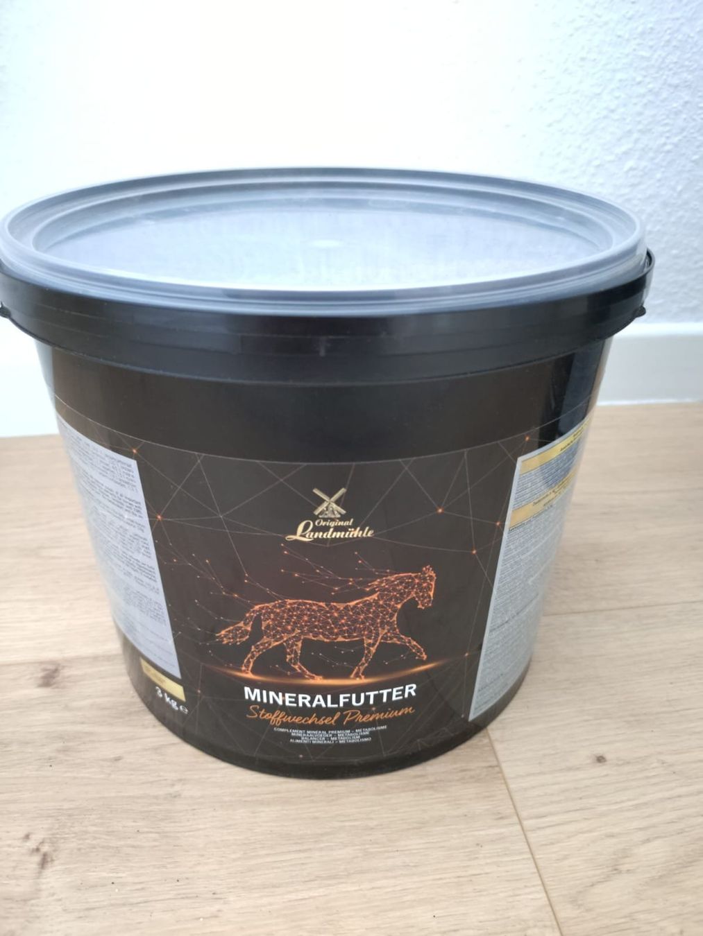 Mangimi: Mineralfutter Stoffwechsel Premium (2 Stück) – Usato da Tobel venduto da len_n2sn