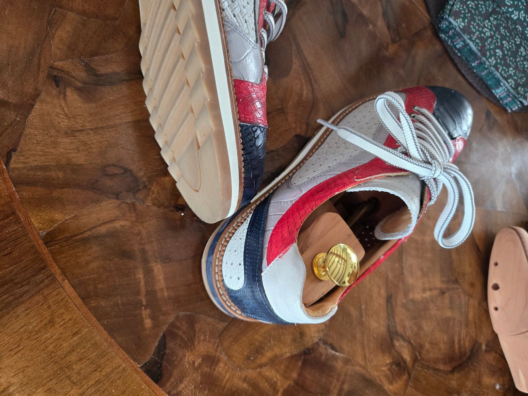 Chaussures hommes: Sneaker Herren mehrfarbig, Grösse 45 – D'occasion à Ascona par Topolinowatch 1